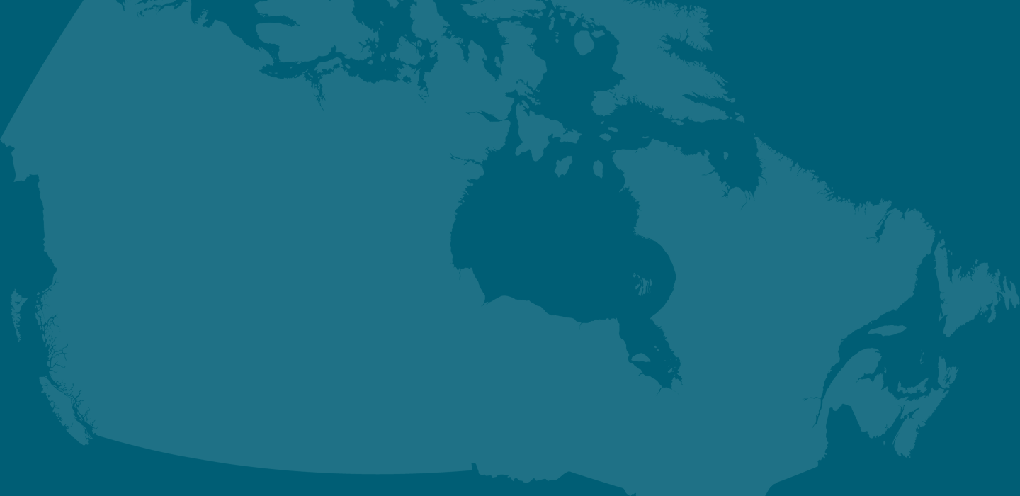 Une carte du Canada dans des teintes de sarcelle, avec des contours terrestres et maritimes simplifiés et sans étiquettes.